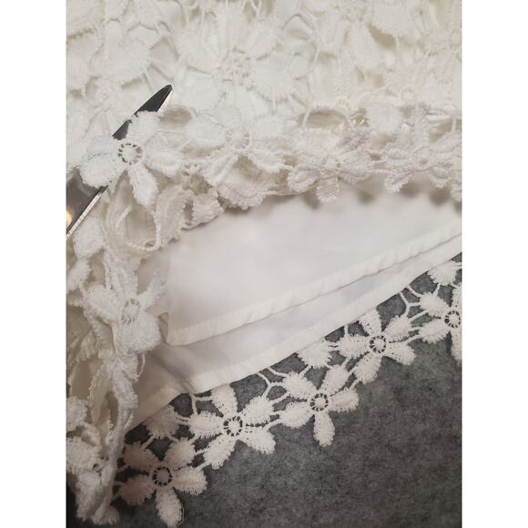 Women's Abercrombie S Drawstring Waist White Floral Crochet Shorts Festival - Picture 6 of 7